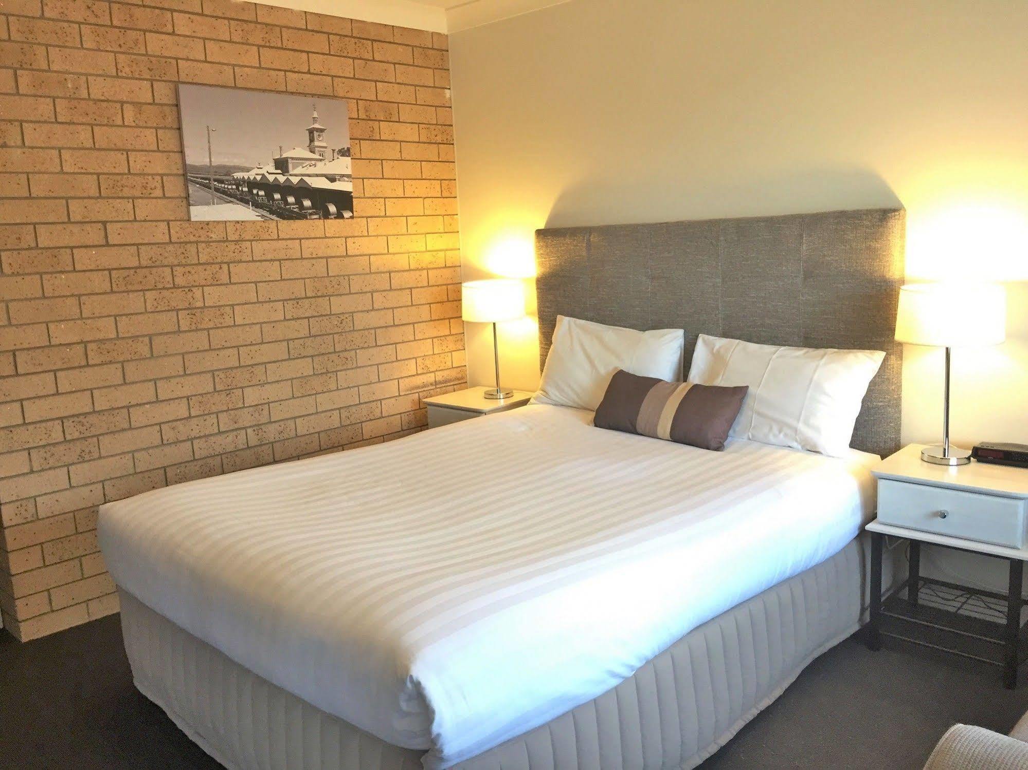 Albury Allawa Motor Inn Екстер'єр фото