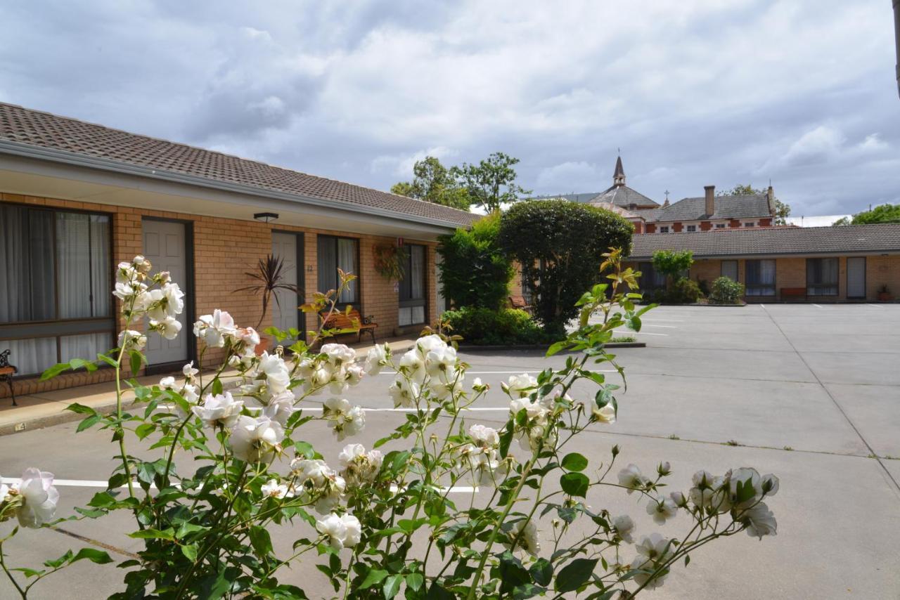 Albury Allawa Motor Inn Екстер'єр фото
