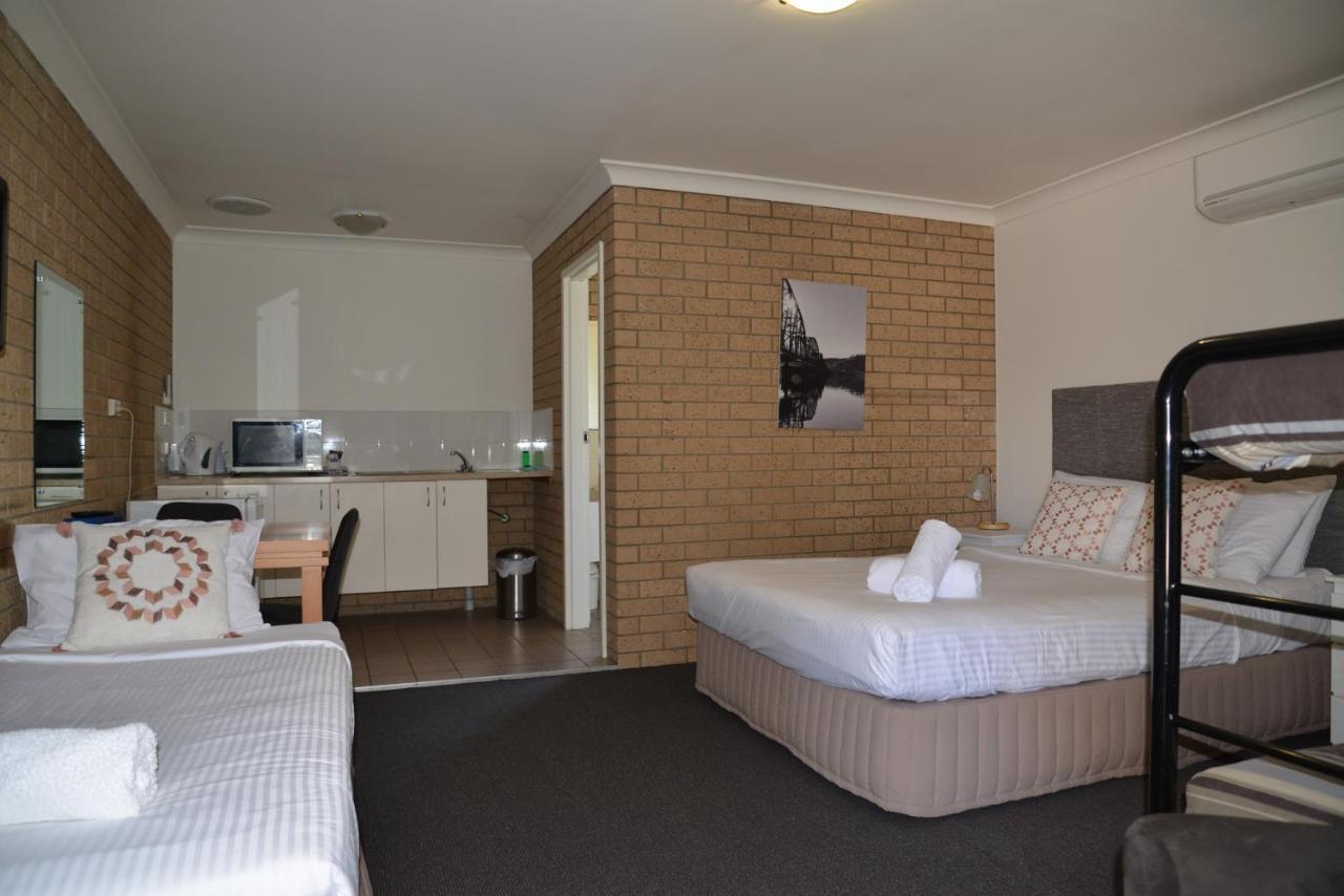 Albury Allawa Motor Inn Екстер'єр фото